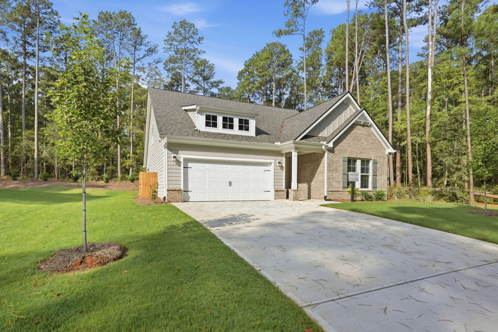 Listing photograph 6 of 250 Fairway Drive