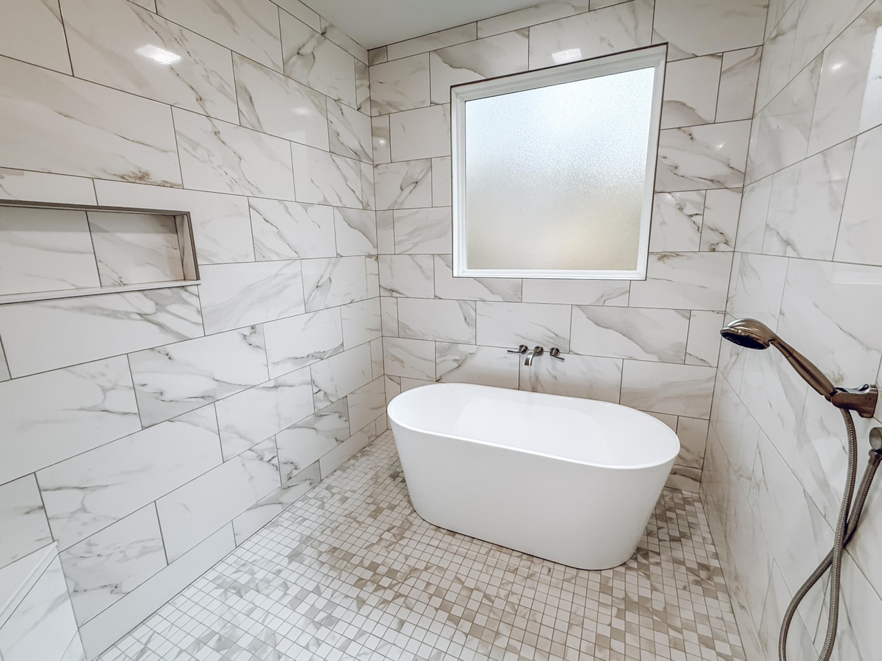 Listing photograph 21 of 216 Brassie Drive