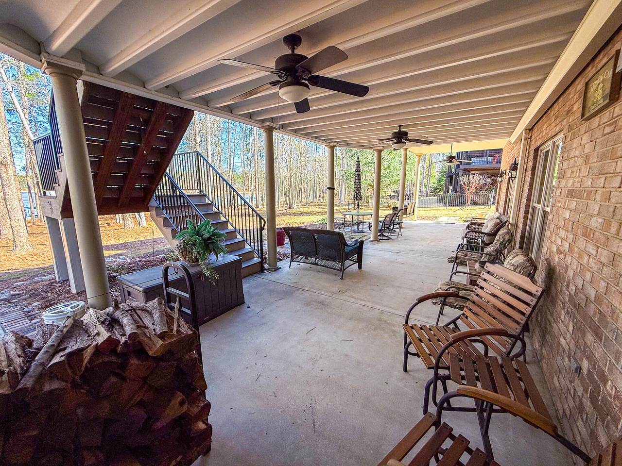 Listing photograph 25 of 148 Grandview Drive