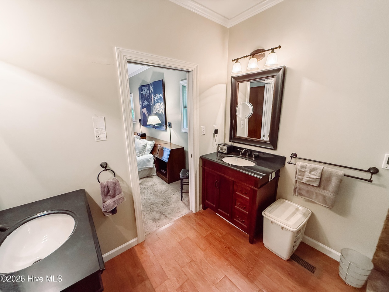 Listing photograph 15 of 117 Kershaw Lane