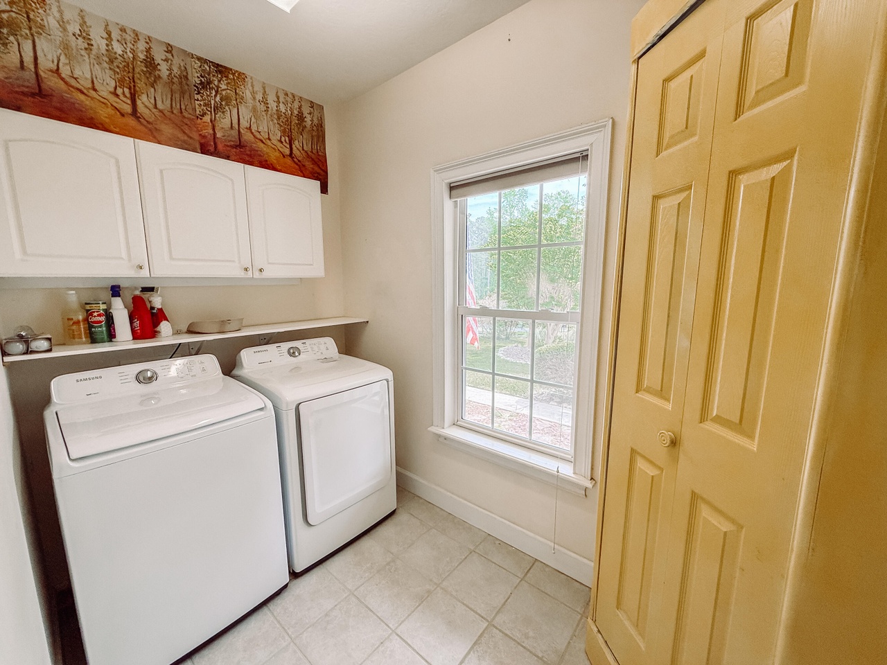 Listing photograph 15 of 174 Tara Drive