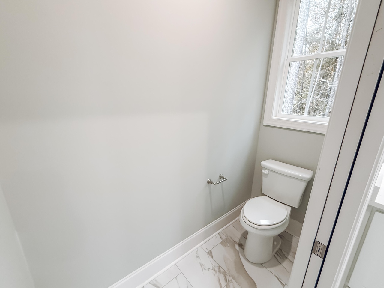 Listing photograph 22 of 216 Brassie Drive