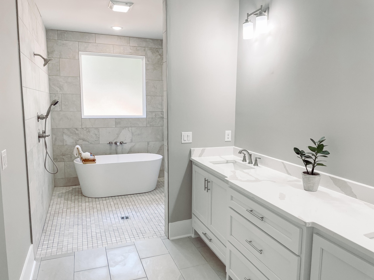 Listing photograph 9 of 307 Wellington Ct