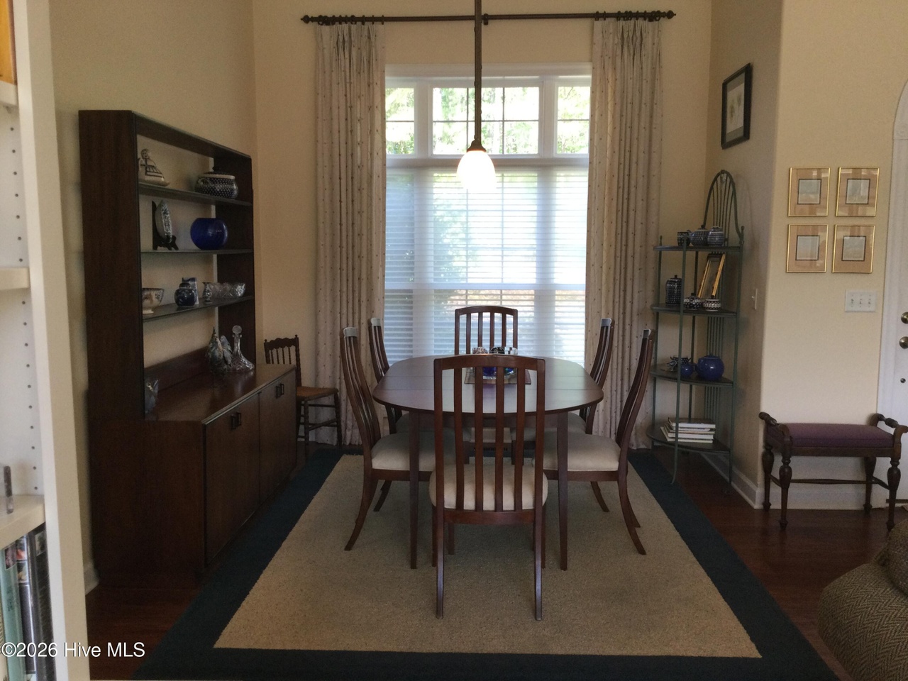 Listing photograph 4 of 117 Kershaw Lane
