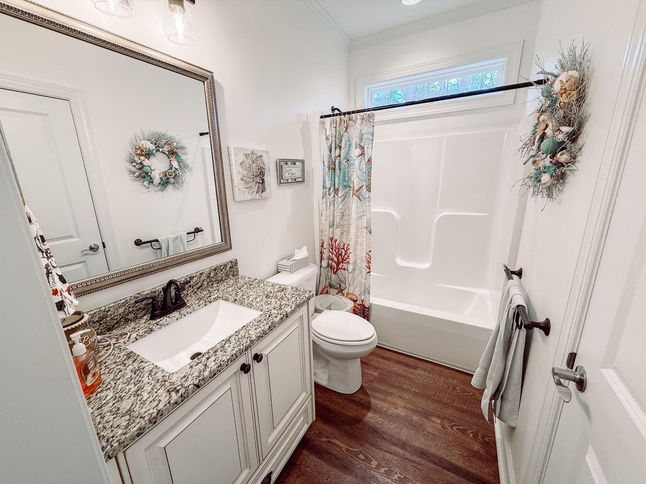 Listing photograph 5 of 119 Cypress Drive