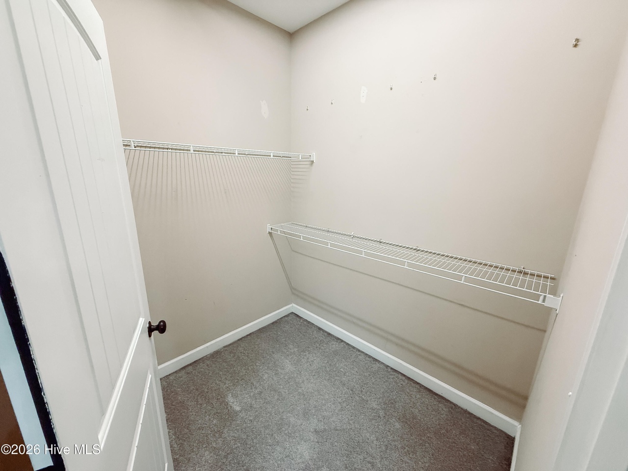 Listing photograph 7 of 165 Rhett Drive
