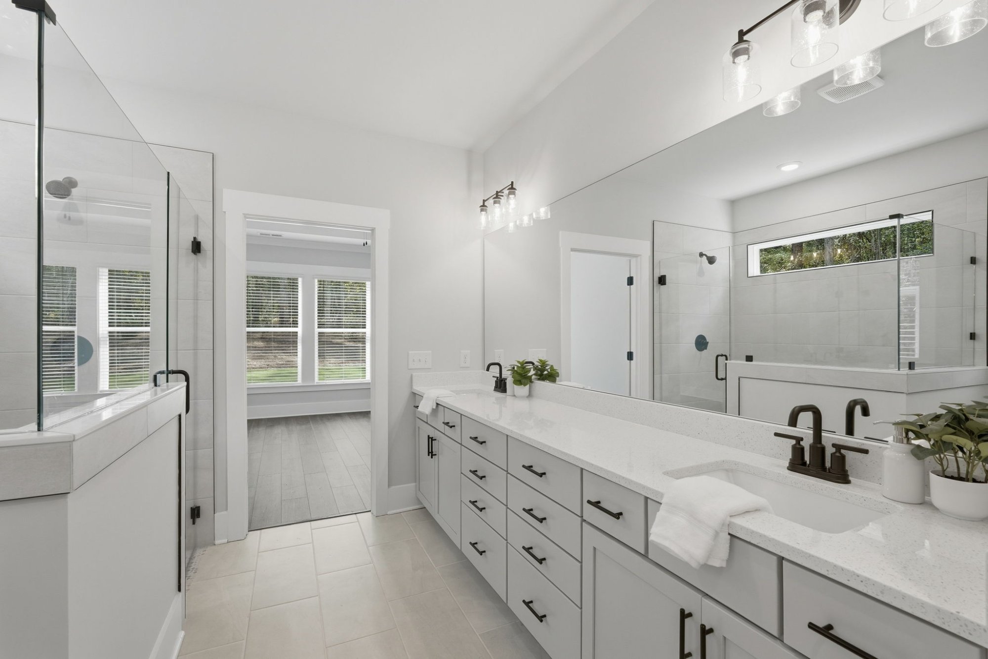 Listing photograph 31 of 248 Fairway Drive