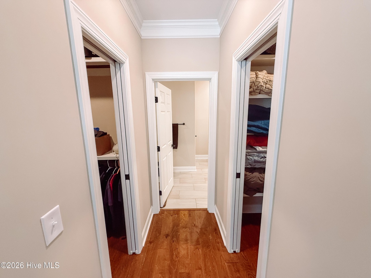 Listing photograph 24 of 104 Rivanna Lane